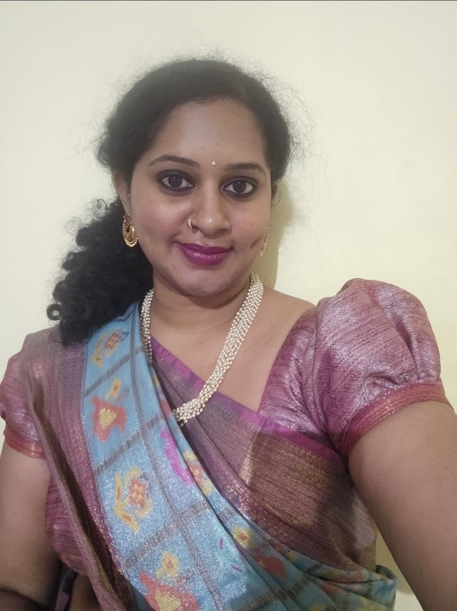 SneRaghu's tweet image. Bindi love ❤️