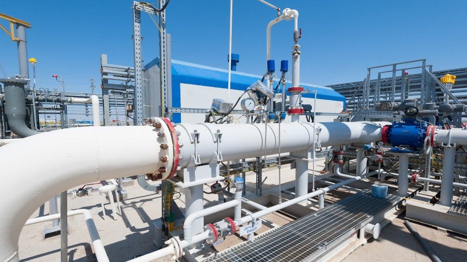 البرلمان الأوروبي يوافق على إنهاء مشتريات الغاز الروسي في خريف 2027 بحد أقصى 