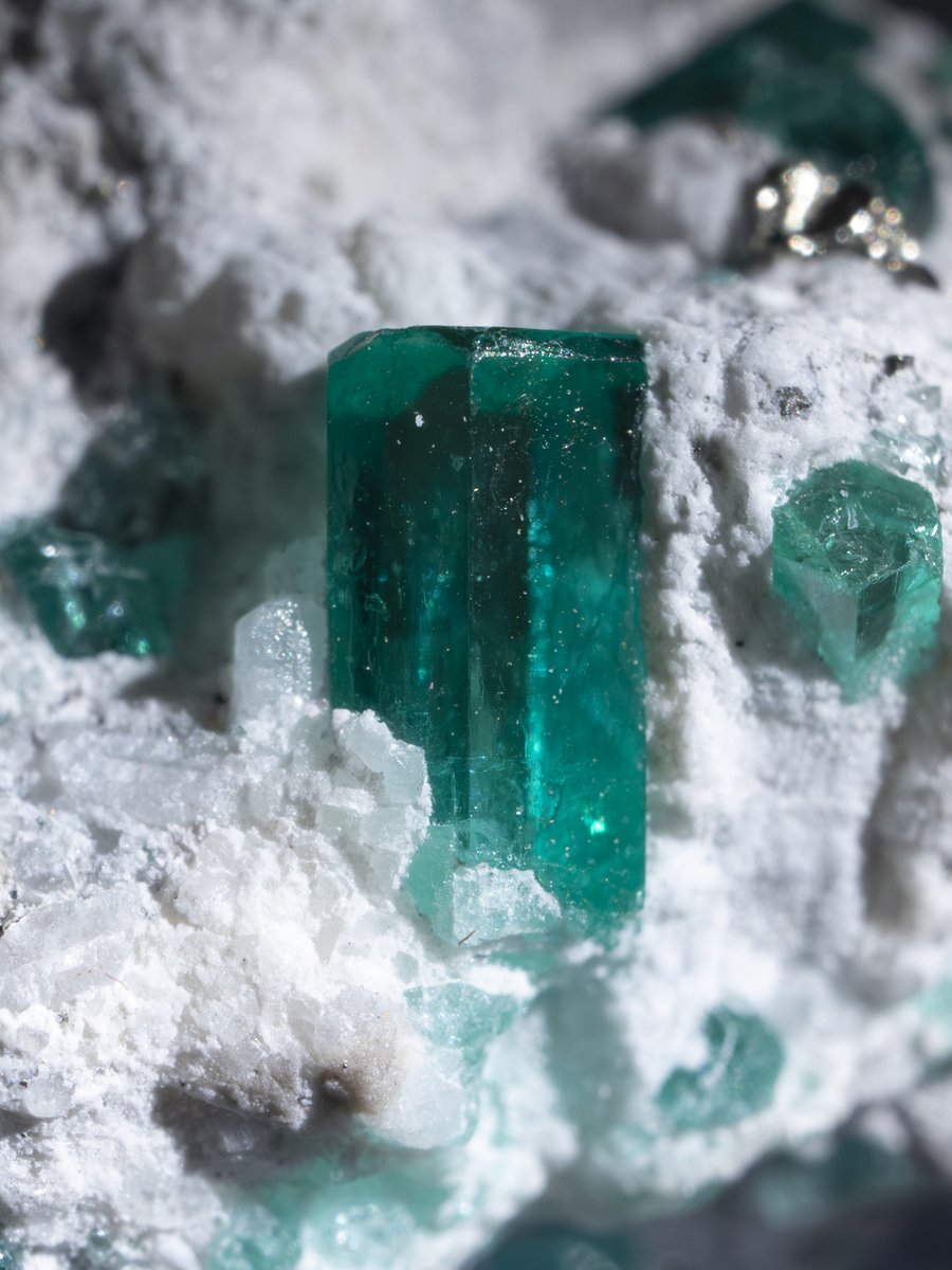 新品❗️希少❗️ あられ石 ころも(黒糖焼酎も美味しい) (@abokado23tenpur) / Posts / X