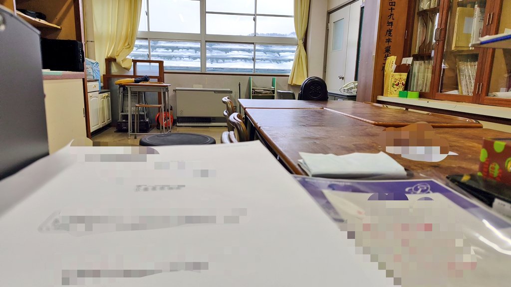 NoA_wind_tuba's tweet image. “仲間たち”の1人がインフルで高熱に冒されているとのこと、、心配でならないです
その他の仲間たちもどこか寂しそうで…でも復帰待ってるよ！的メッセージ性が高まって演奏がまとまってきた気がする!!!やっぱり“ #音楽は心 ”ですね😊

#吹奏楽部 #KWB #極小編成吹奏楽部