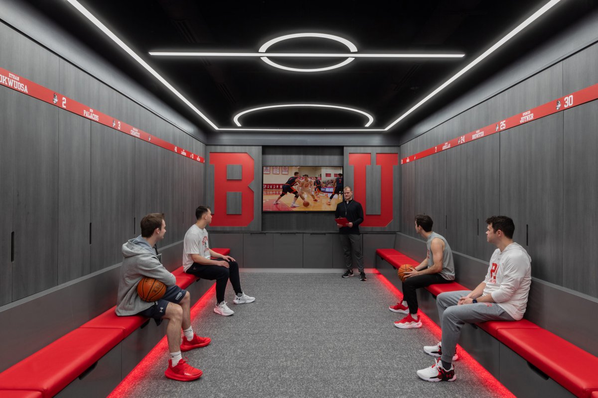 Hollman Lockers tweet media