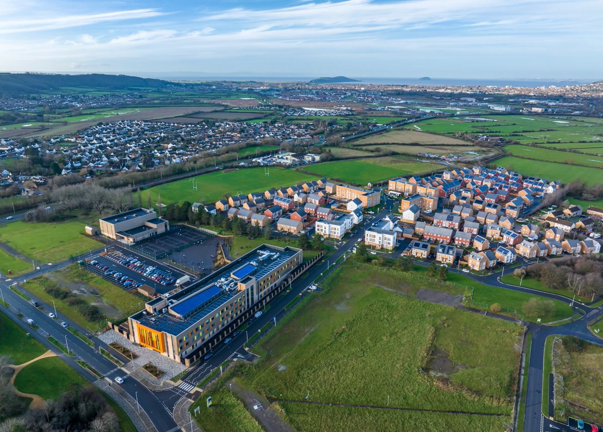 Fantastic #aerial #dronesurvey view from #Partklands #locking <a href="/StModwenHomes/">St. Modwen Homes</a> <a href="/HomesEngland/">Homes England</a> looking towards #westonsupermare