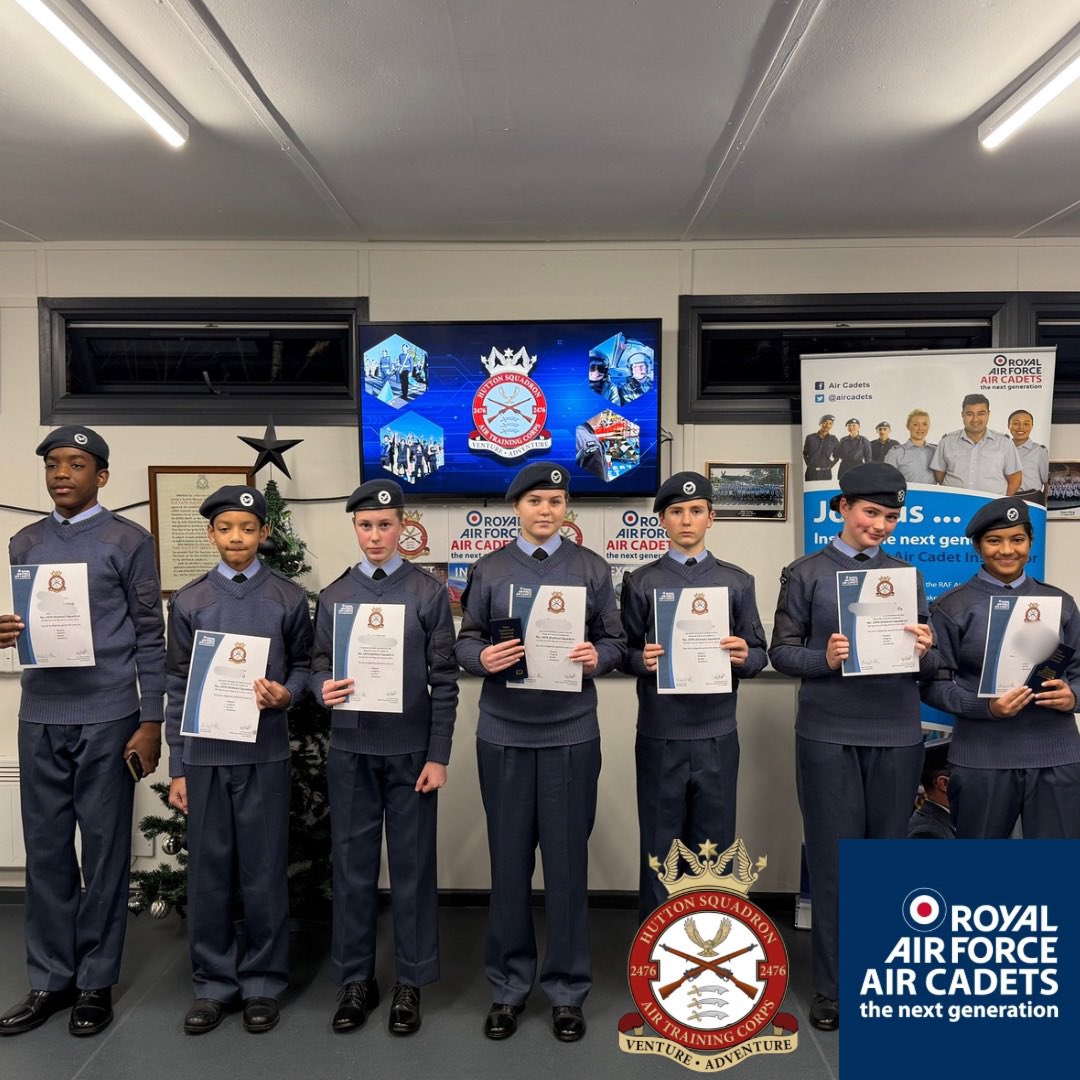 2476Hutton's tweet photo. Our newly enrolled cadets at #Team2476 

Read more 👇
https://t.co/07zhF5LxCz

@EssexWingATC 
@CERegionRAFAC 
@aircadets https://t.co/qzenZp50Rg