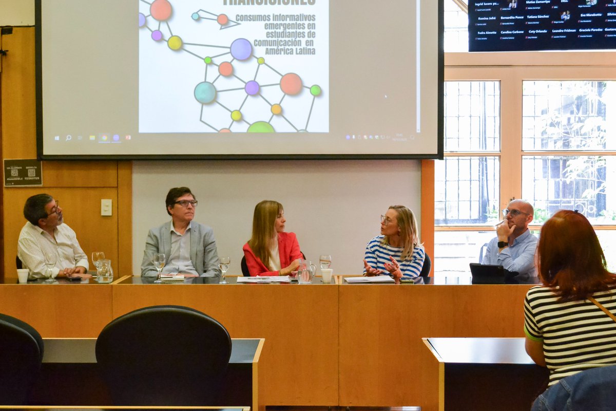 Facultad de Comunicación · Universidad Austral tweet media