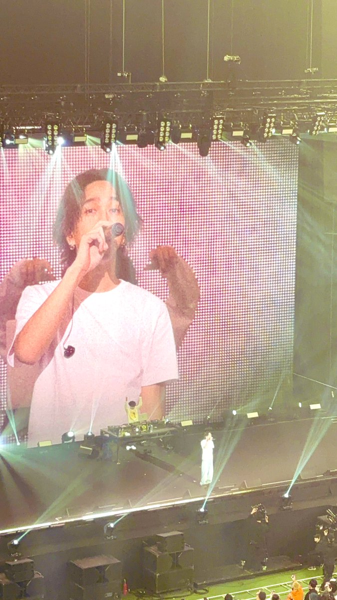 唾奇の武道館ライブめちゃくちゃよかった 😿

本当におめでとう&amp;ありがとう
少しでもアルバムに関われたことを嬉しく思います！