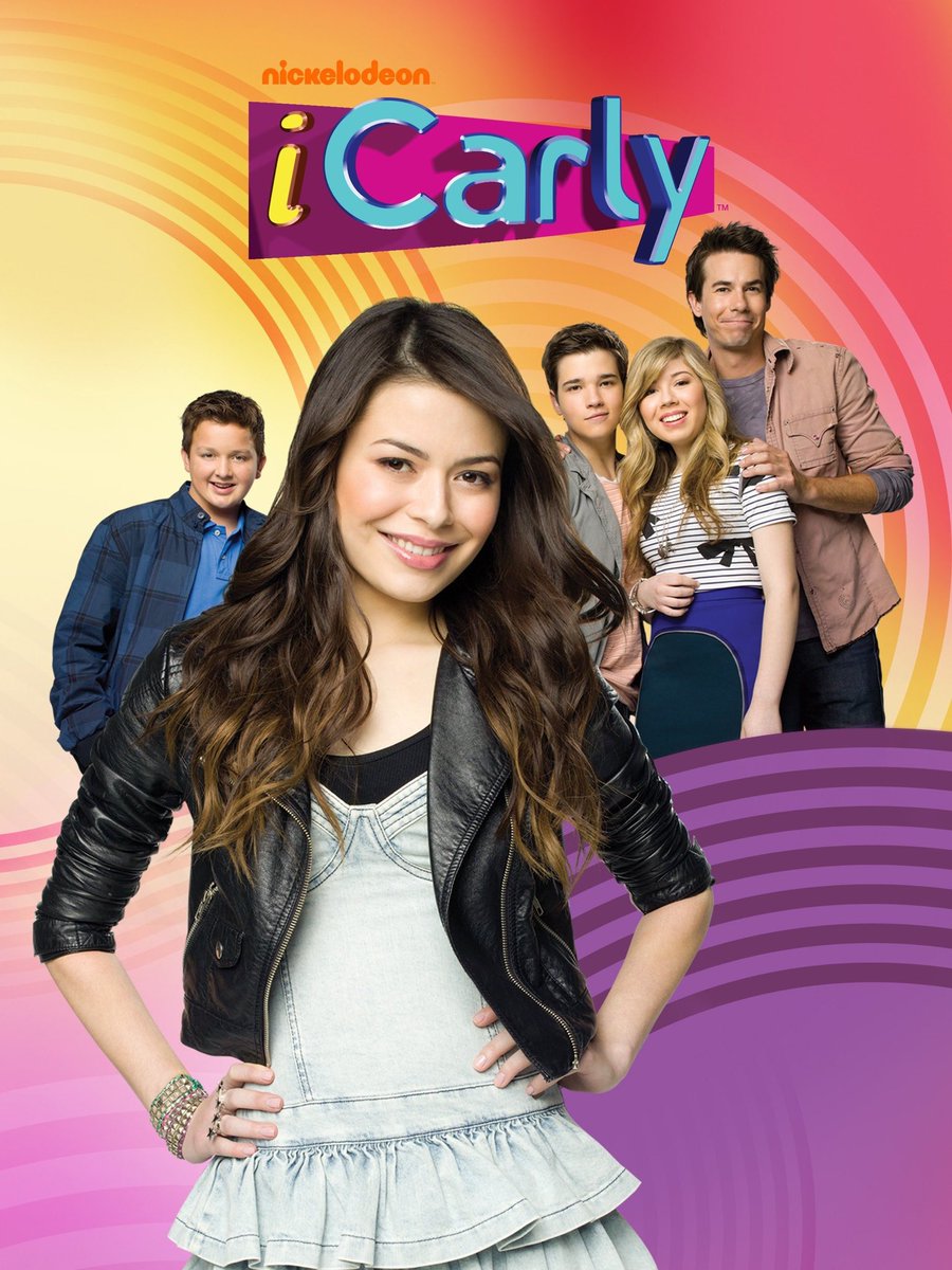 AcessoMiranda's tweet image. Episódios mais assistidos de iCarly ✨

1. iSaved Your Life - 11.2M
2. iQuit iCarly - 8.8M
3. iOMG - 8.8M
4. iFight Shelby Marx - 7.9M
5. iGot a Hot Room - 7.7M
6. iThink They Kissed - 7.6M
7. iGo to Japan - 7.6M
8. iPsycho - 7.5M
9. iParty with Victorious - 7.3M
10. iDo - 6.7M