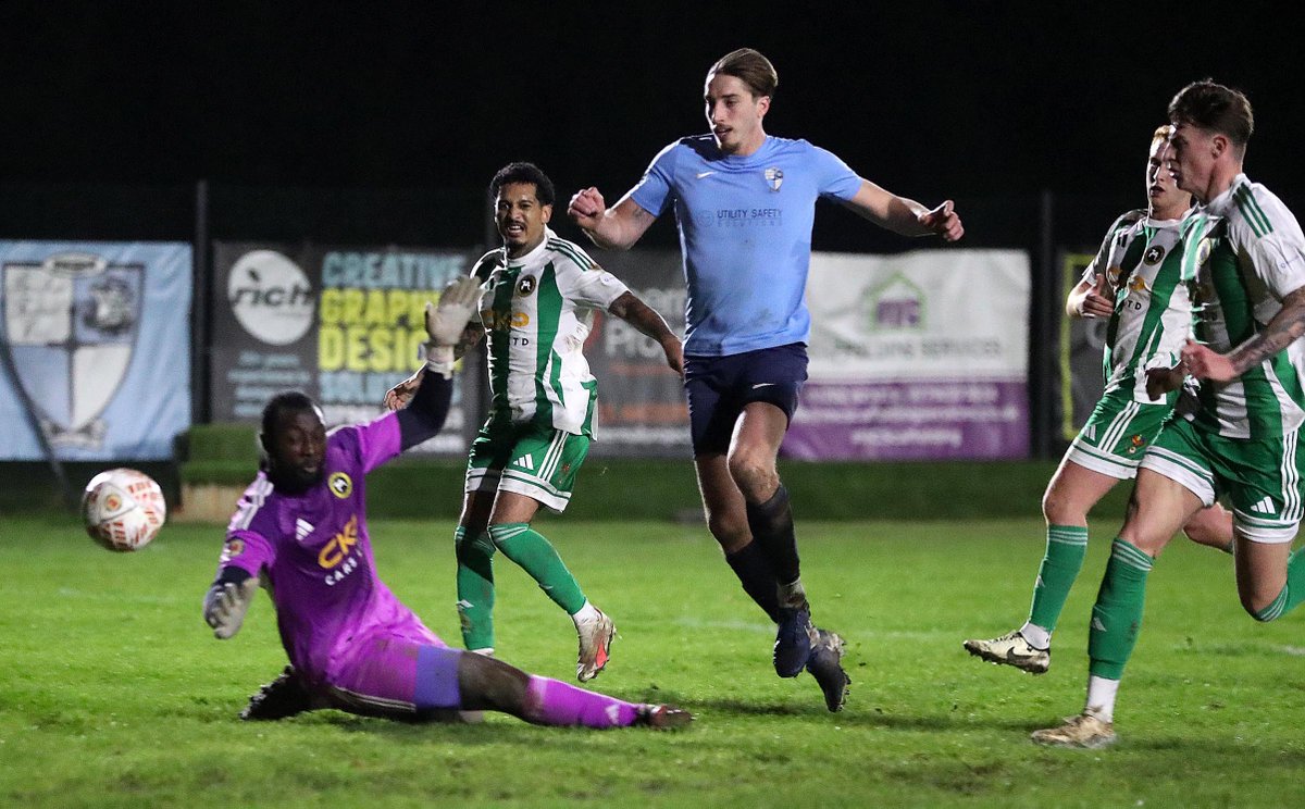 NickyHayesPhotos tweet media