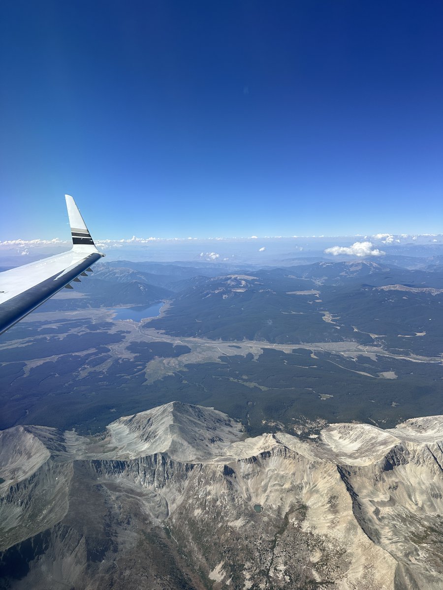 FlyPJets's tweet image. Above the peaks. Beyond the ordinary.

flypji.com | #privatejets #jetcharter #charter #aviation #mountains