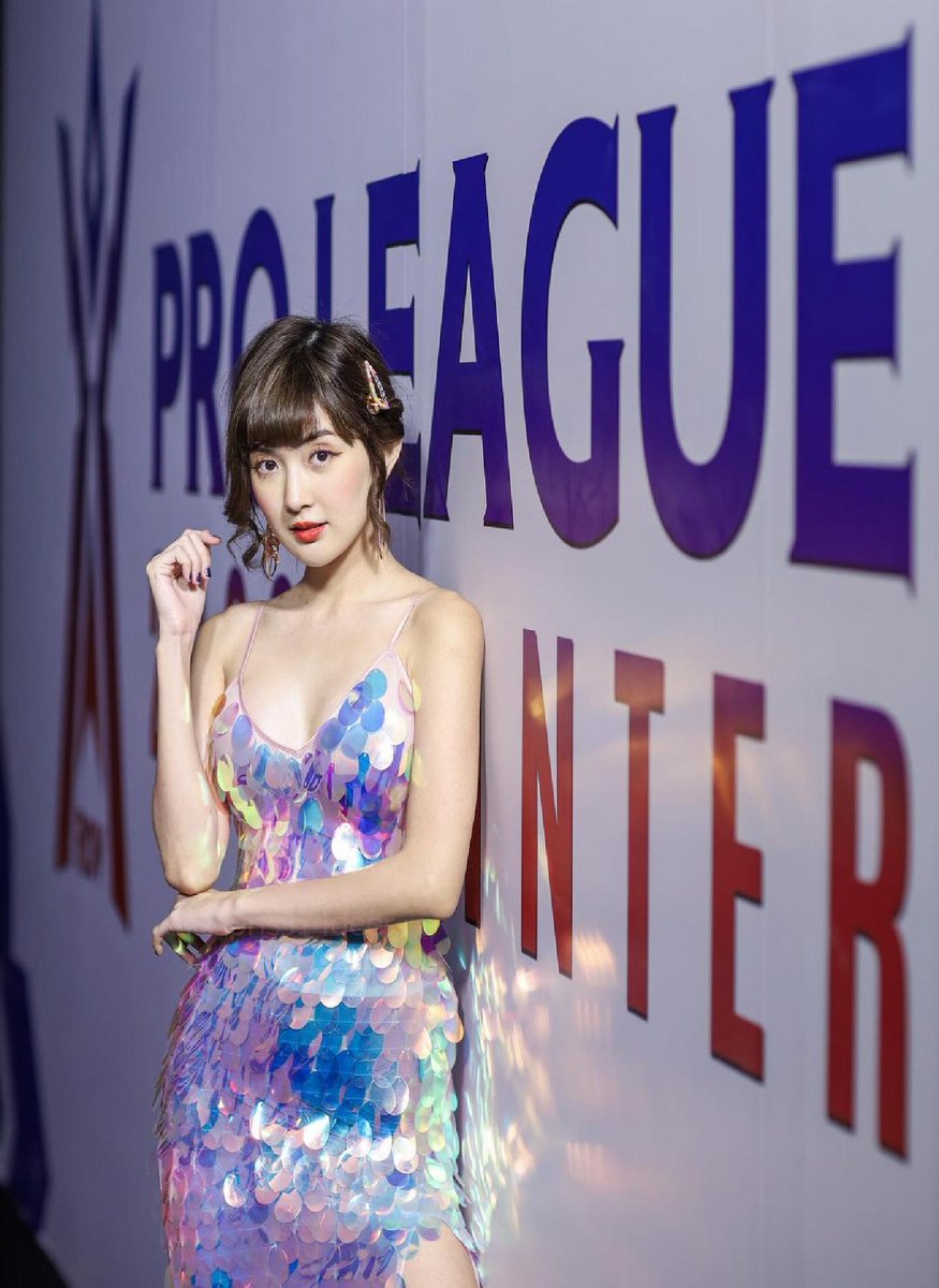 Andrew Benson tweet media