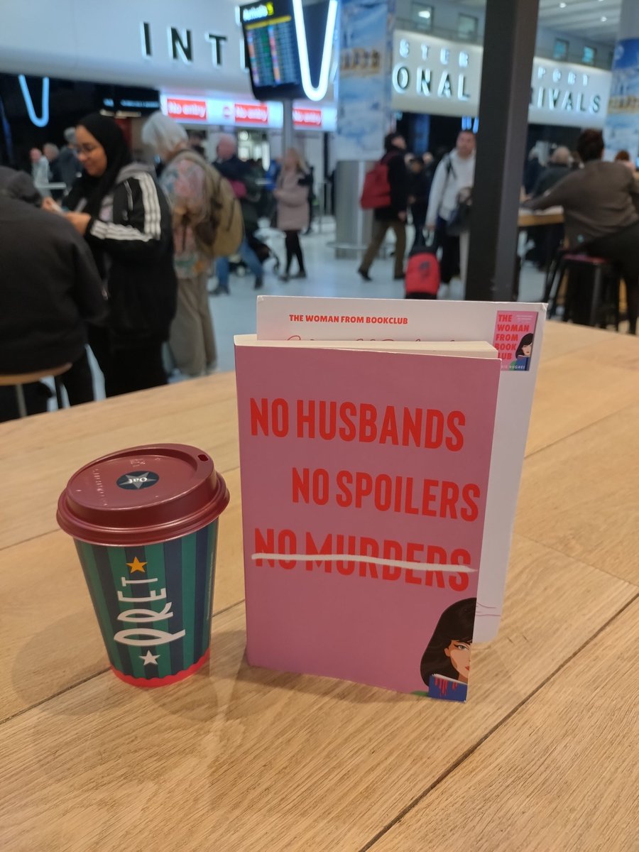 Day 3 of my Christmas break and I'm waiting for my mum at the airport. Family rocks 🎅🏼
I hope no one thinks I plan to murder my husband ...