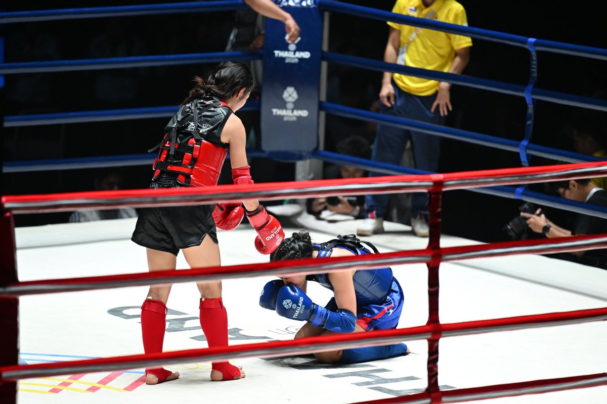 FieldcastA's tweet photo. 勝者が対戦相手に最大の敬意を表す。
これこそフェアプレー。 https://t.co/PIop6IUdRk
