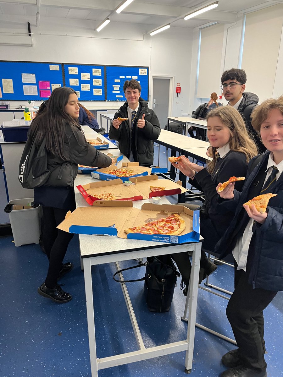 St Gabriel’s Science tweet media