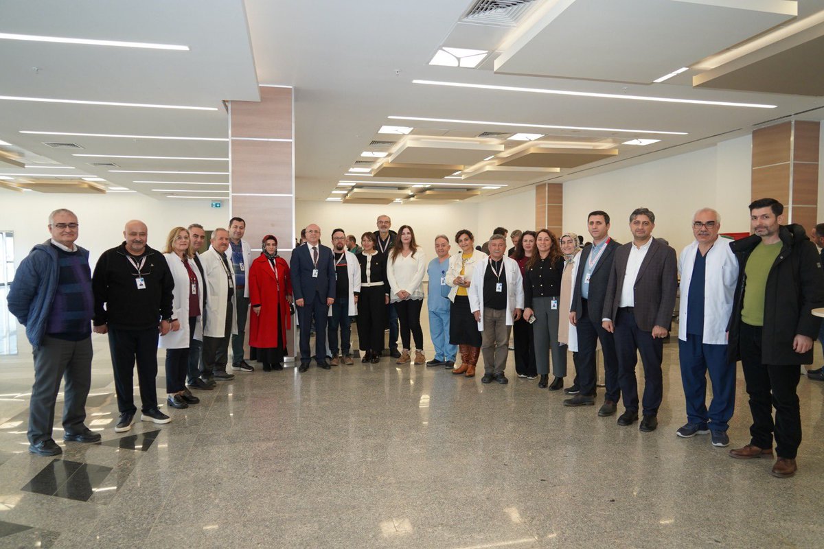 Kayseri Şehir Hastanesi’nde Akademik Kadro Buluşması

Kayseri Şehir Hastanesi Ailesi” anlayışıyla akademisyenler gerçekleştirilen organizasyonda tanışma ve sunulan sağlık hizmetlerinin kalitesini daha da artırmaya yönelik görüş alışverişi imkânı buldu.