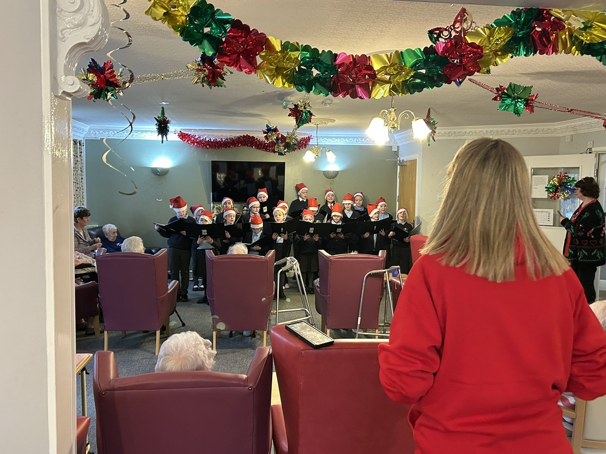 BirstallAcad13's tweet image. Our choir visited Priestley’s Care Home today to share the magic of Christmas through song 🎶❤️ Seeing the residents smile, dance and sing along was truly special. Community, connection, and festive joy at its best. #TogetherAtChristmas #CommunitySpirit