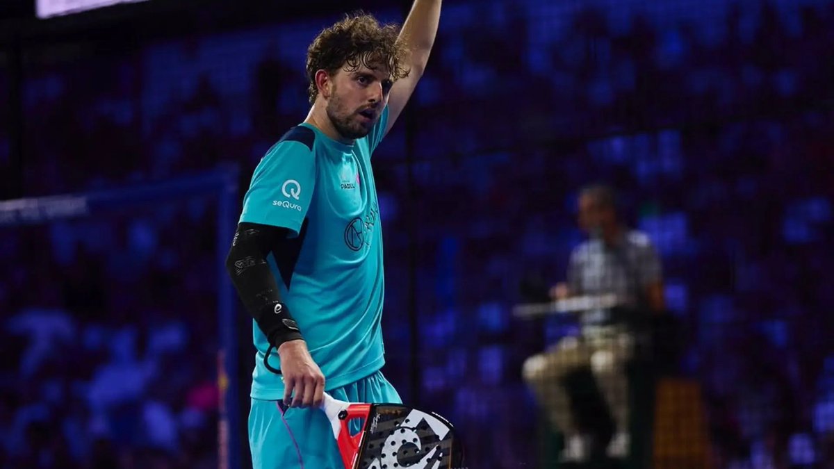 Yanguas puso:

Top5 a Garrido
Top3 a Coki (México)

Y a Stupa le hizo campeón de un torneo + 2 victorias a Chingalan en apenas meses.

Que la final del Mundial no os nuble el juicio, ese día Libaak-Burger fueron JMD-Bela, no jodamos.

Mike es un drive TOP, de lo mejorcito.