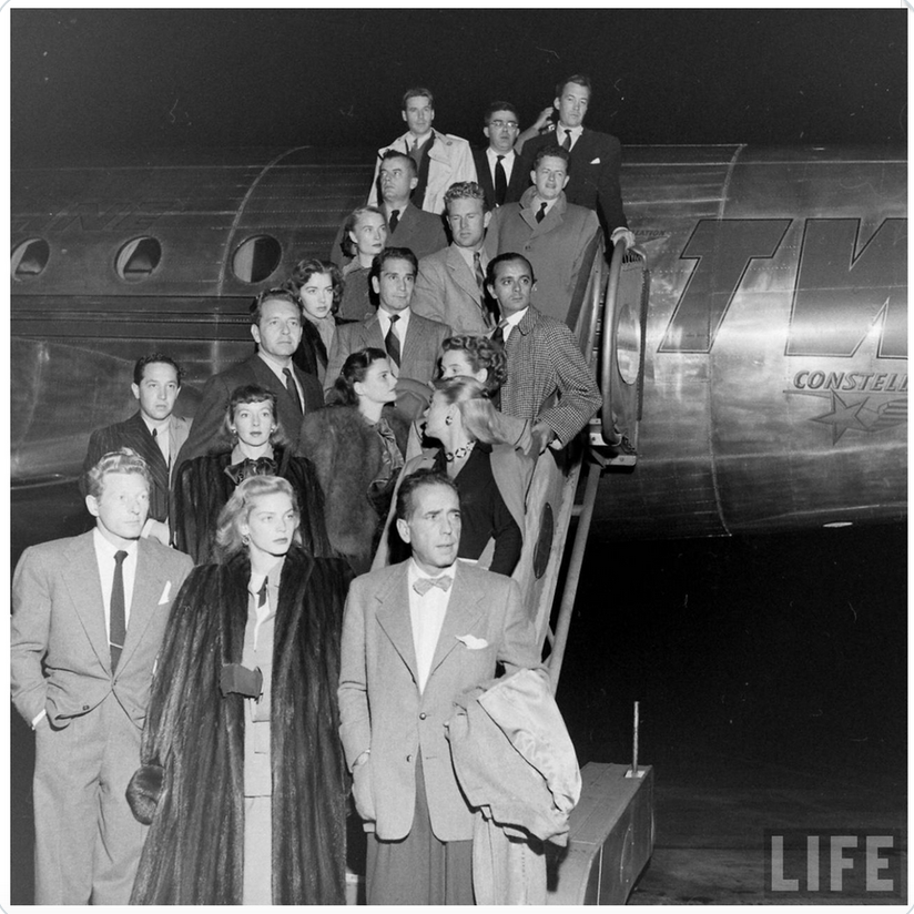 agmacor's tweet image. Before #RobReiner's death, he and #JaneFonda discussed bringing back the Committee for the First Amendment, co-founded by #WilliamWyler in 1947. Here, #LaurenBacall and other members of the CFA traveled to D.C. to attend the HUAC hearings in 1947. #TCMParty