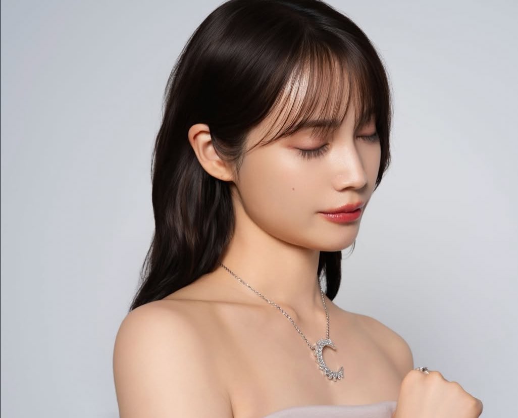 未使用　中村ゆりか　YULUNA スエット　Lサイズ 本当に綺麗すぎる🫣 肌もお顔もジュエリーも美しい✨ LUREのCM作って