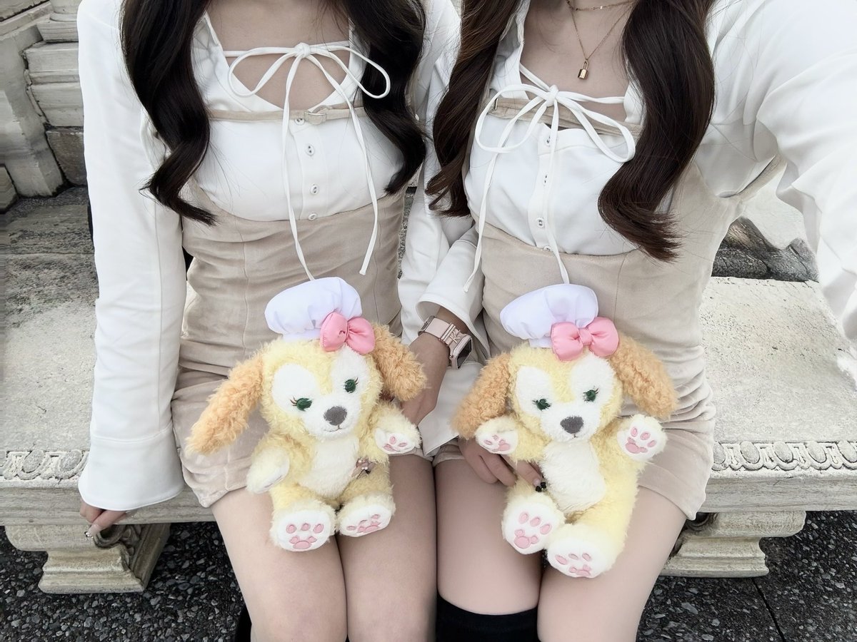 ⸝⸝˃ ᵕ ˂⸝⸝💛