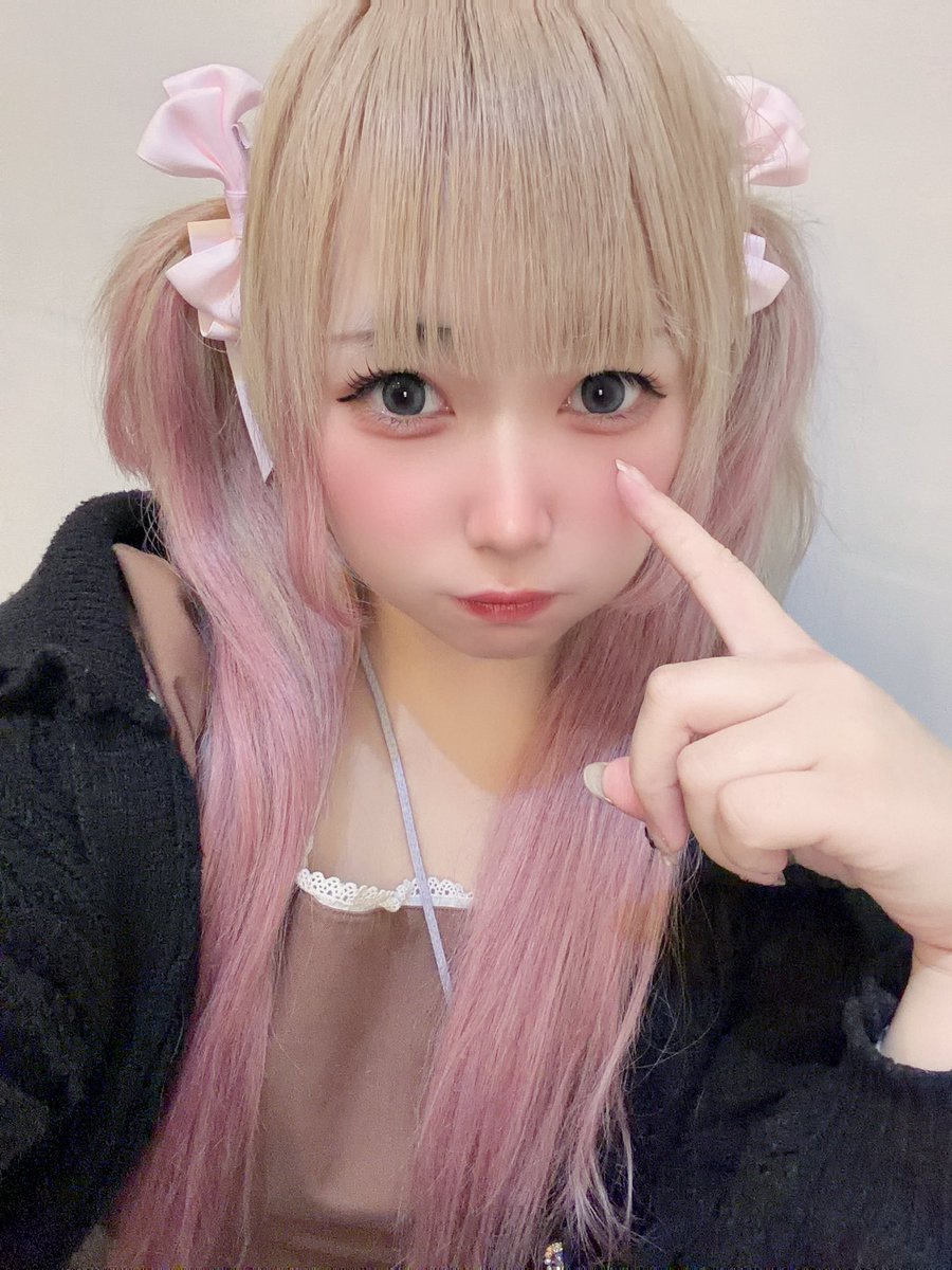 ぴょん☺︎ います❕22時までꧦ𐅁𐀸𐋠𛰙᭜᭜っ ≡ ♡ 旧旧制服🍫