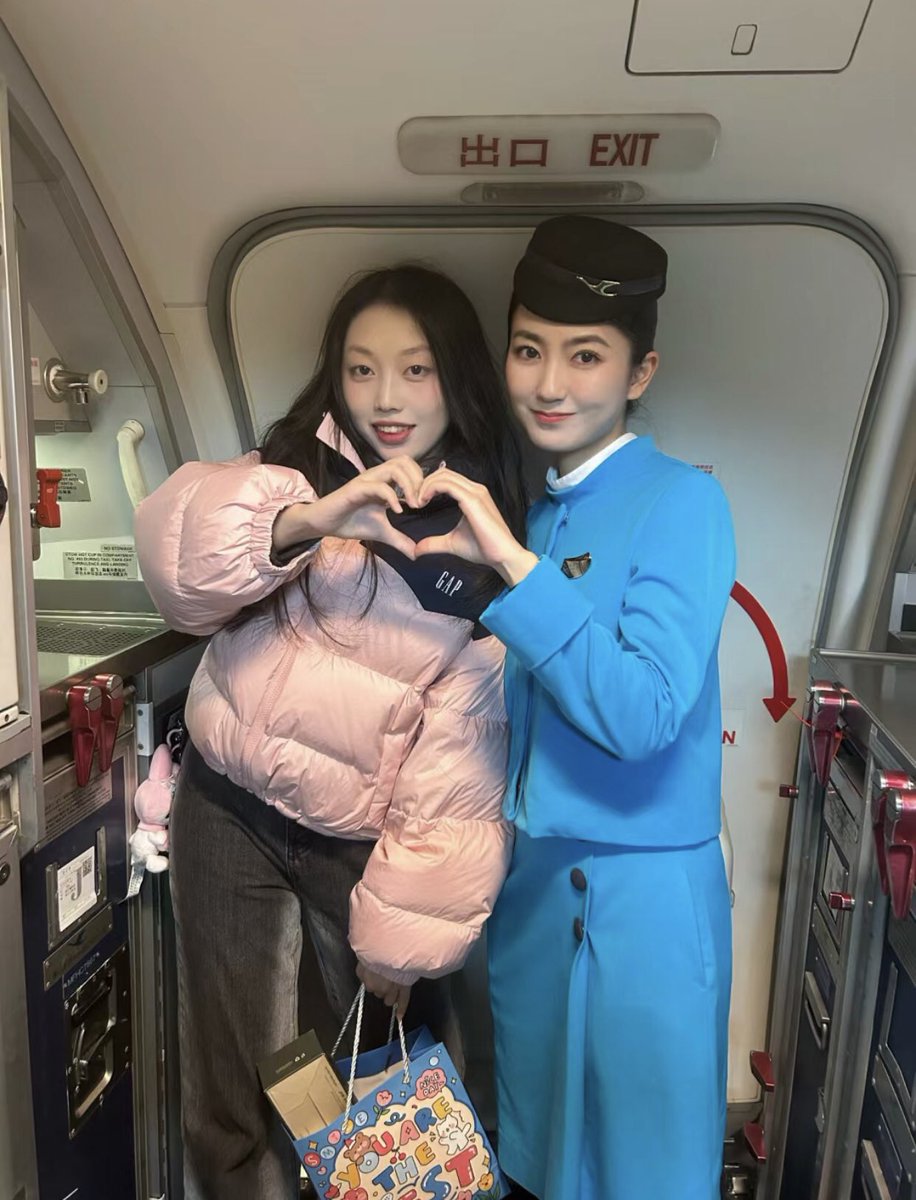 空姐&柳柳 tweet media