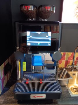 NOW LIVE!

Contents of a Café &amp; Ice Cream Parlour Including as New Catering Equipment etc.

Location: Durham DH1 4SL

Viewing: Monday 5 January 2026 between 11am and 1pm

Auction Closes from 10am Tuesday 6th January 2026

auctions.eddisonsassets.com/auctions/9505/…
#onlineauction #cateringequipment