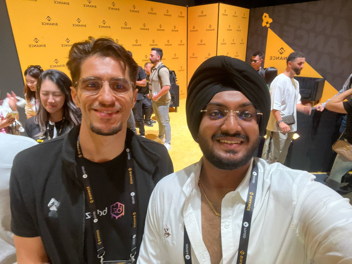 blazpaylabs's tweet image. Great conversations, strong energy, and meaningful connections at  #BinanceBlockchainWeek

The Blazpay team had an incredible time meeting builders, founders, and leaders shaping the future of Web3, DeFi, and AI-powered finance.

It was a pleasure connecting with @ysiu Chairman