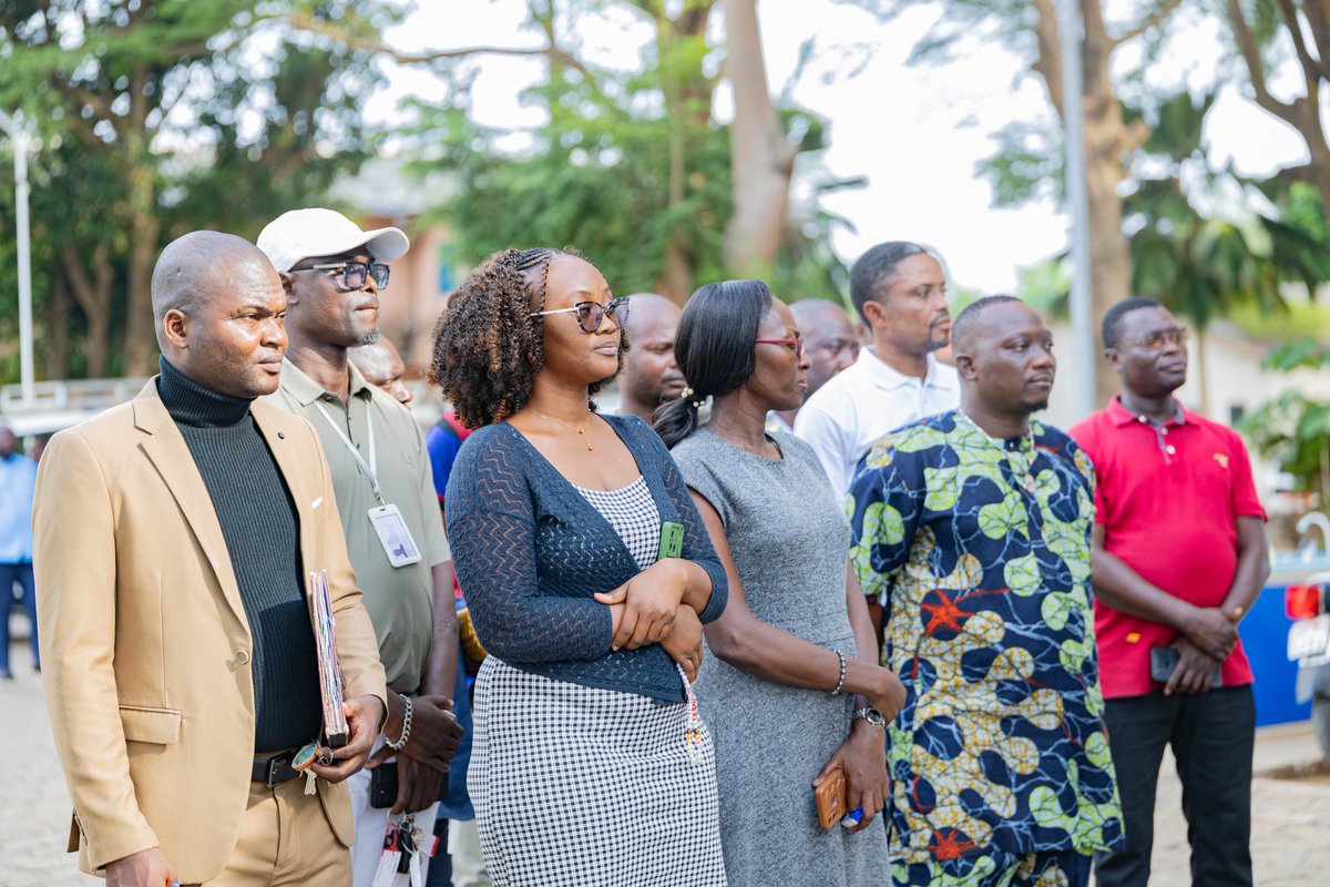 Remise de 16 véhicules, 520 motos, des réfrigérateurs solaires et des outils numériques,financés par <a href="/gavi/">Gavi, the Vaccine Alliance</a> au MS pour l’appui au renforcement du système de santé au 🇧🇯, notamment dans les zones les plus reculées,au bénéfice des enfants, des femmes et des communautés vulnérables.