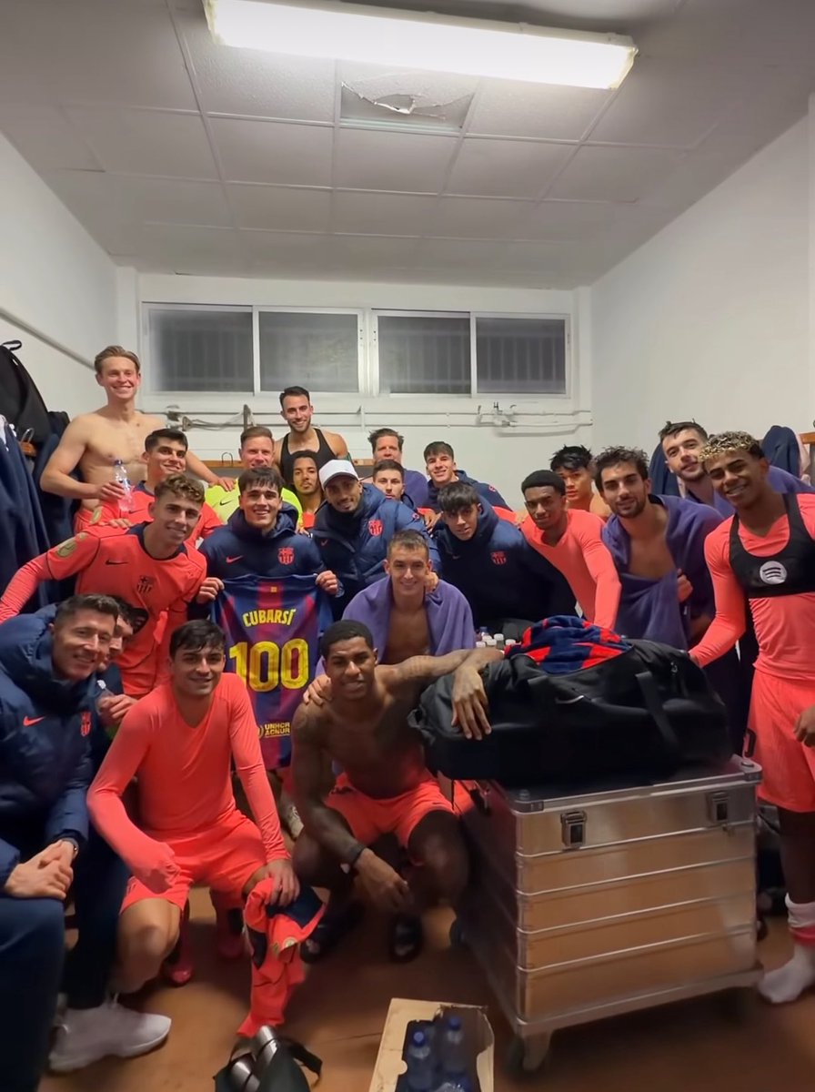 BarcaUniversal's tweet image. 🚨 BREAKING: Last night, Hansi Flick caught the player who has been leaking information to the press.

— @victor_nahe