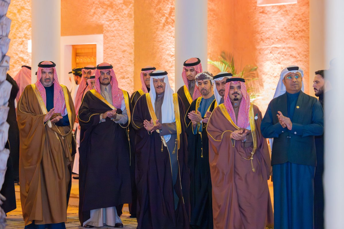 BahrainEmbKSA's tweet image. بدعوة كريمة من صاحب السمو الملكي الأمير فيصل بن سلمان بن عبدالعزيز آل سعود، حضر سعادة الشيخ علي بن عبدالرحمن بن علي آل خليفة، سفير مملكة البحرين لدى المملكة العربية السعودية، مأدبة عشاء بمناسبة مرور 40 عاماً على تأسيس مركز أكسفورد للدراسات الإسلامية.