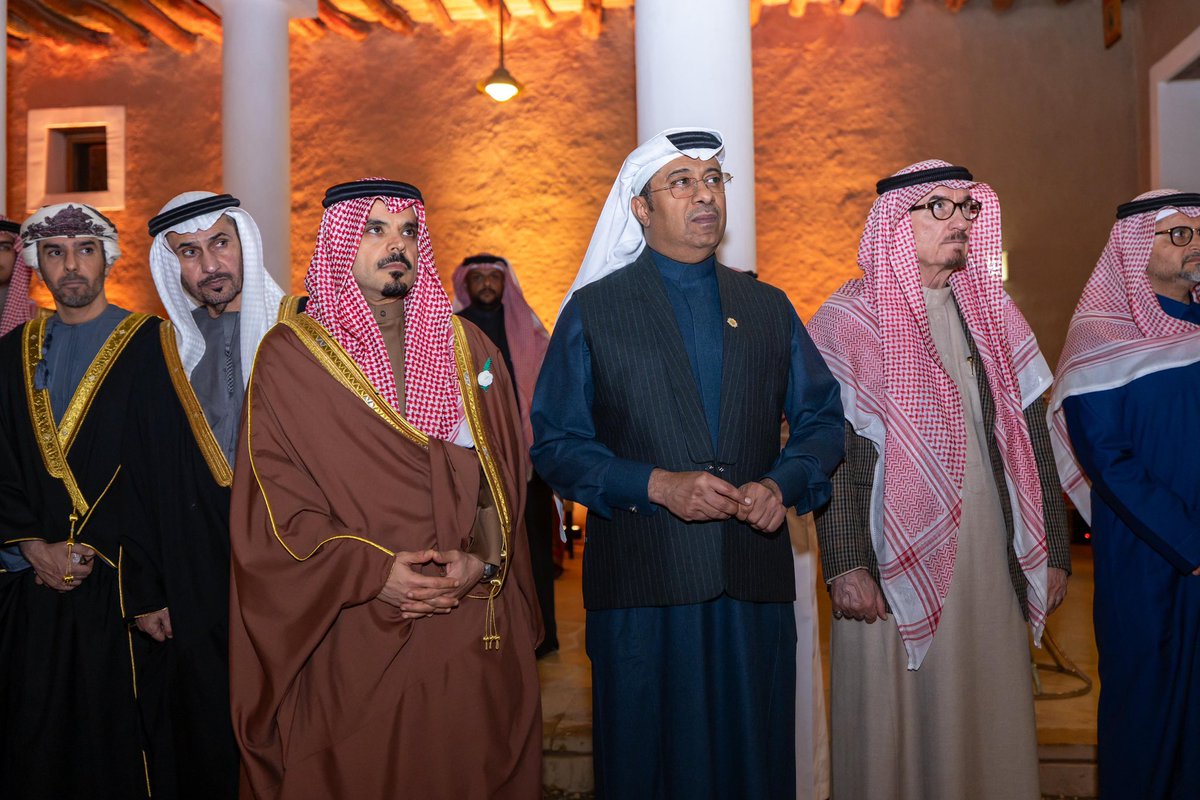 BahrainEmbKSA's tweet image. بدعوة كريمة من صاحب السمو الملكي الأمير فيصل بن سلمان بن عبدالعزيز آل سعود، حضر سعادة الشيخ علي بن عبدالرحمن بن علي آل خليفة، سفير مملكة البحرين لدى المملكة العربية السعودية، مأدبة عشاء بمناسبة مرور 40 عاماً على تأسيس مركز أكسفورد للدراسات الإسلامية.