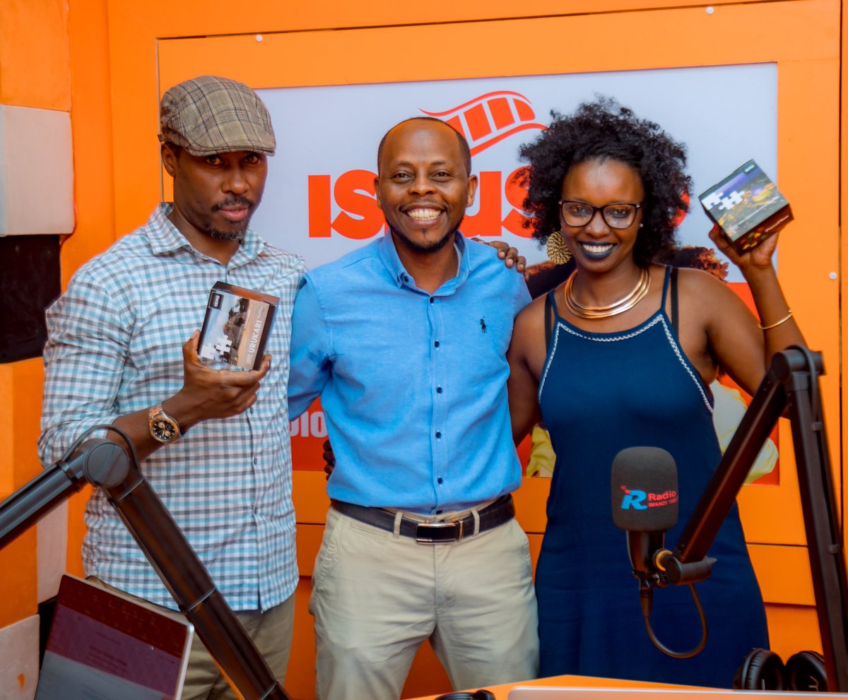 Ubwo yari mu kiganiro #Amarembo
Mugabo Jerome umwanditsi w’ibitabo byibanda ku nkuru z’abana, yibukije abantu ko kugira ngo uburenganzira bw’umwana bwubahirizwe bizakunda igihe cyose abantu batandukanye bazaba babigize ibyabo cyane ababyeyi. 

Yavuze Ko Ibi bizakunda ari uko