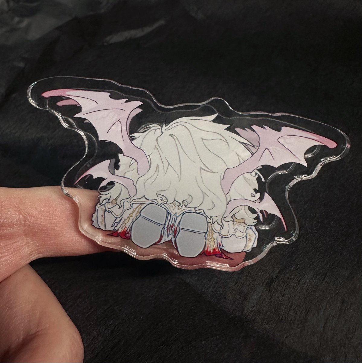 恶魔pp夹
带物理痛感的吸血效果（点头