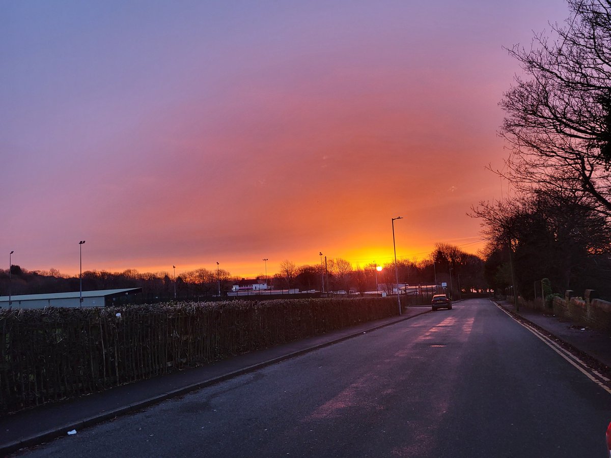 Alpine Glass Ltd tweet media