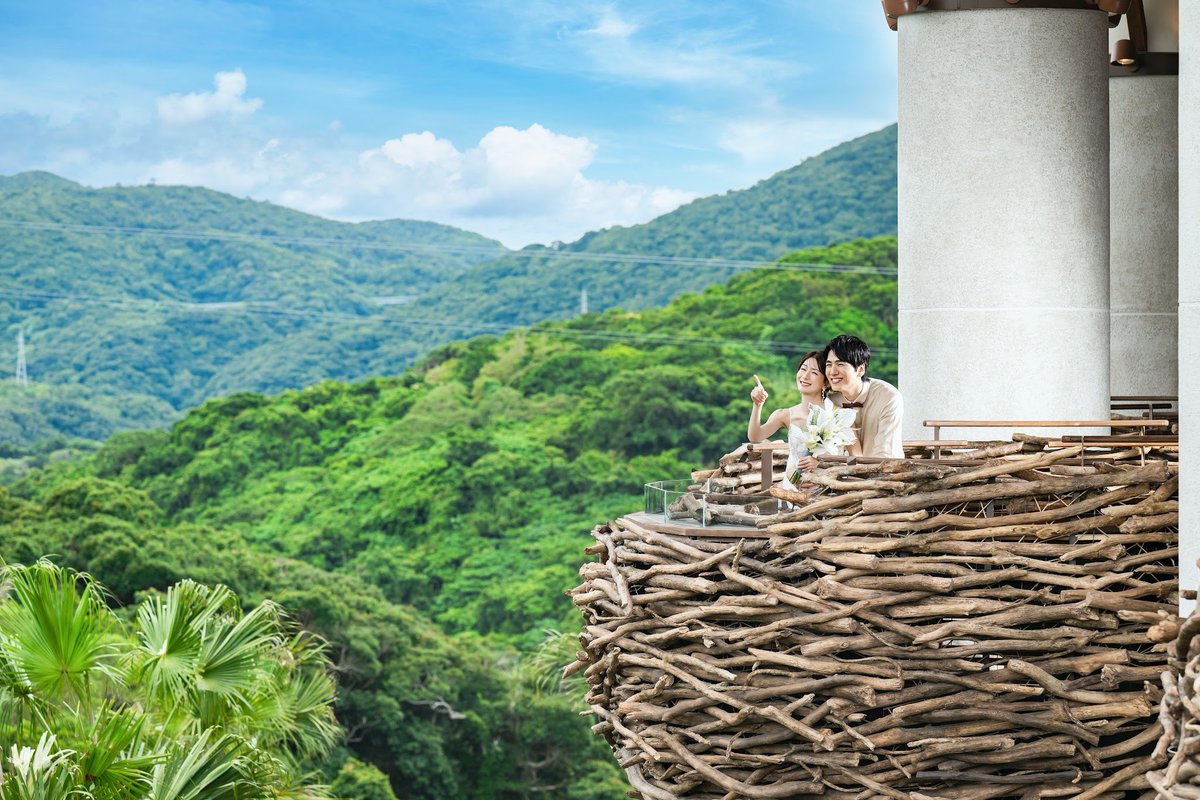 \⚠️応募は明日まで⚠️/
県民の皆様へ、日頃の感謝を込めて…
沖縄県民限定！
ジャングリアのフォトウェディングをいち早く体験いただける特別なモニター募集、締切間近！！

広大なジャングリアをふたりじめできる、
興奮と贅沢な撮影体験を3組様に無料プレゼント🎁

応募締切：12/18(木) 12:00