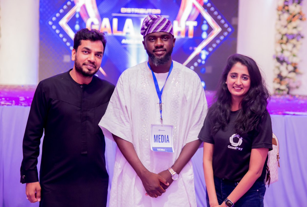 Official at Omnipay Distributors Gala Night &amp; Awards 2025 🎥📸

In everything I do, I give my very best. If there’s one consistent feedback from clients, it’s that my services are considered expensive and I’m comfortable with that.👑