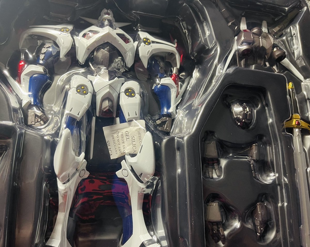 遂にキングアーツさんのダンガイオー、献品いただきました‼️👑✨ 僕の