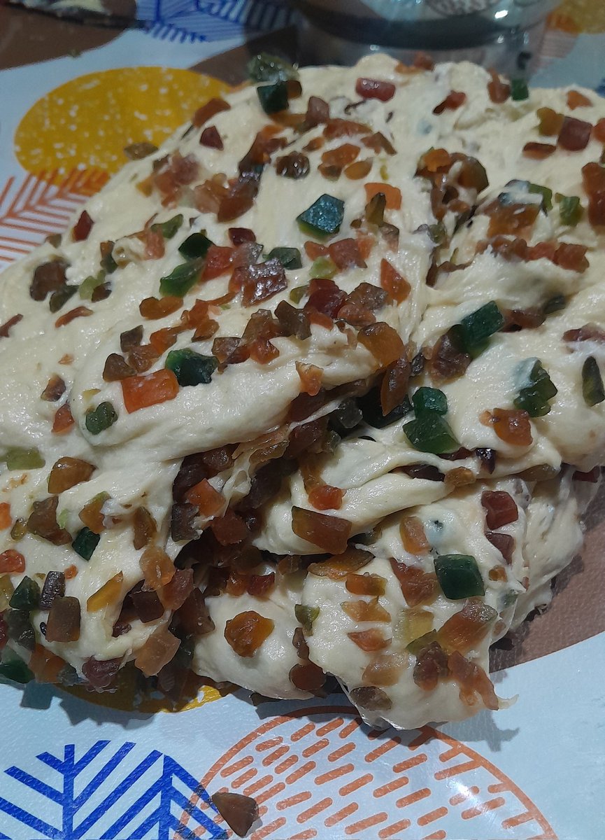 AlgoRicoPehuajo's tweet photo. Buen diaaa! 
Ya estamos elaborando.. 
Disponibles para hoy #PanDulceArtesanal.
Con:
•Fruta abrillantada. 
•Frutos secos.
•Chips de chocolate.
•Frutos secos y fruta abrillantada.
📱2396441918 https://t.co/cKyFE7n7ND