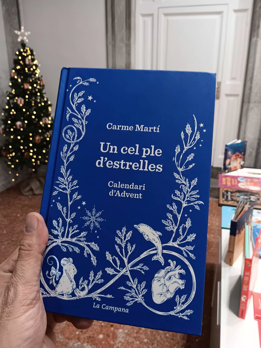 🎄 "Un cel ple d’estrelles. Calendari d'Advent", de <a href="/CarmeMartiCanti/">Carme Martí</a>: vint-i-quatre lectures per viure l’Advent amb calma i llum.
📚 Llibres que preparen el cor per Nadal a foc lent💫.
📍 Llibreria Diocesana de Tarragona
C/ Pla de Palau, 2.
#Advent #LecturesDeNadal #CarmeMartí
