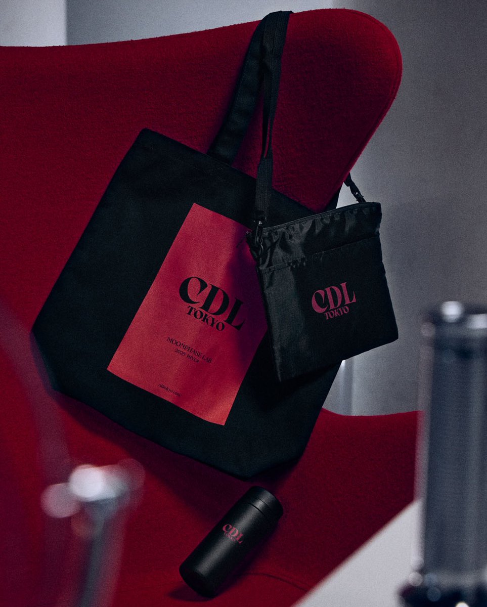 🌙オリジナルロゴ入りサコッシュ ¥30,000(税込)以上お買い上げの方