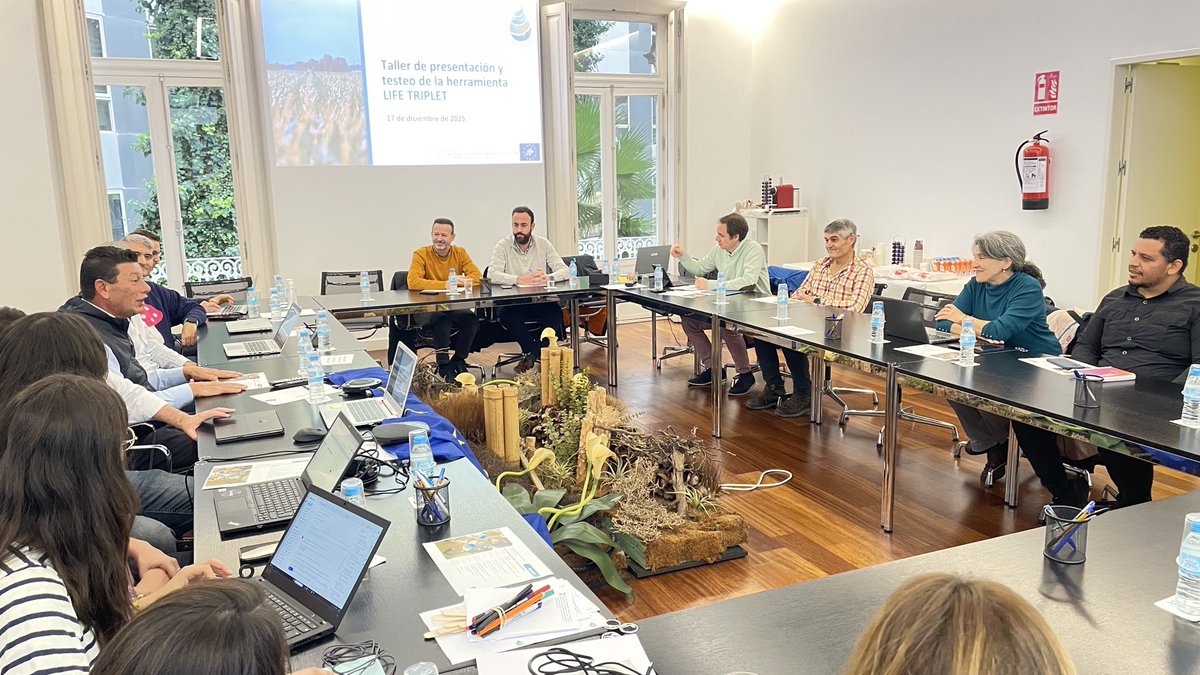 crccar's tweet image. Hoy celebramos en nuestra sede el taller de presentación y testeo de las herramientas digitales del proyecto europeo Life Triplet.
Formación práctica, innovación y gestión eficiente del agua en parcela para una agricultura sostenible. 💧🌱