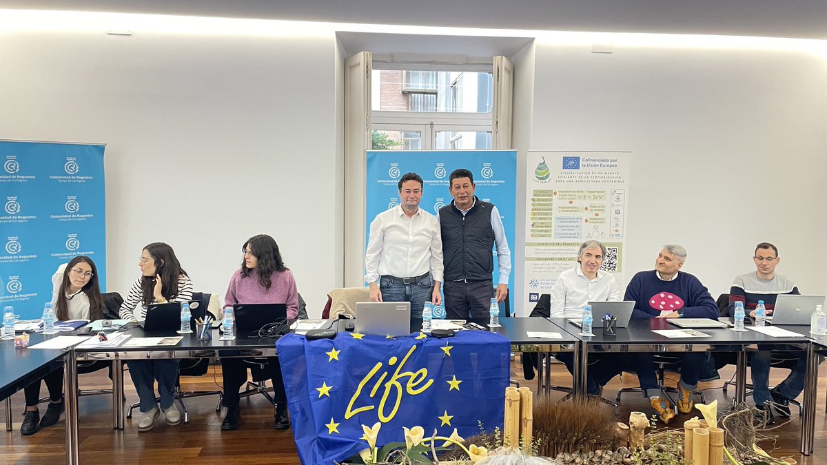 crccar's tweet image. Hoy celebramos en nuestra sede el taller de presentación y testeo de las herramientas digitales del proyecto europeo Life Triplet.
Formación práctica, innovación y gestión eficiente del agua en parcela para una agricultura sostenible. 💧🌱