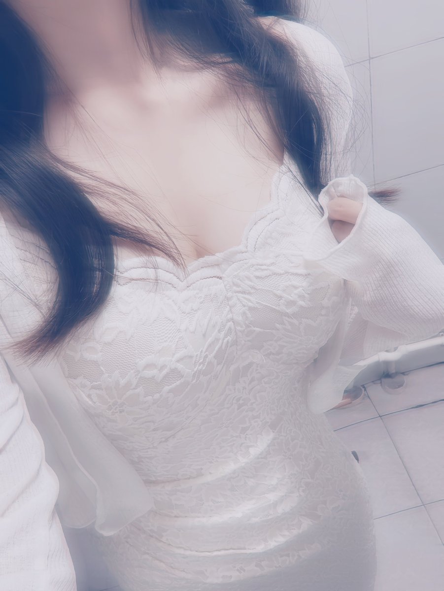 不懂就問...  
車頭燈為什麼要叫葡萄乾啊 
難道蛋撻這種也算葡萄乾嗎
#高雄左營