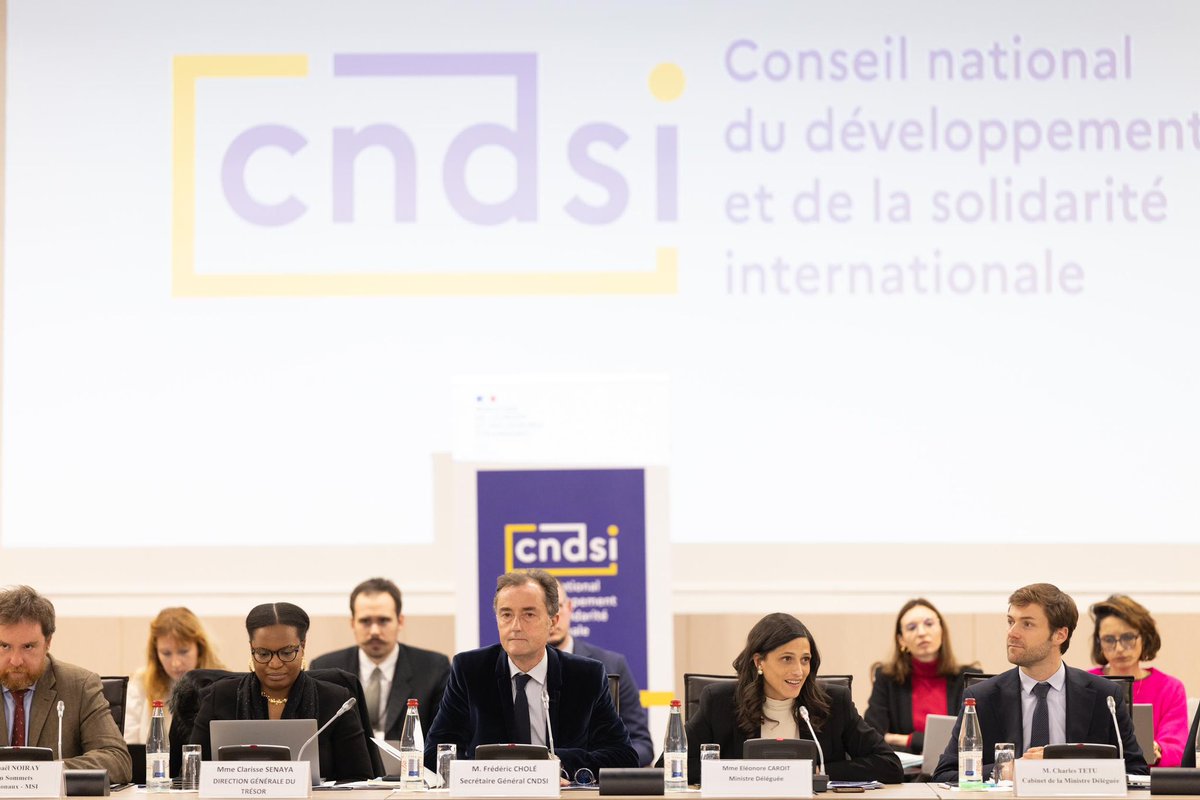 Éléonore Caroit tweet media