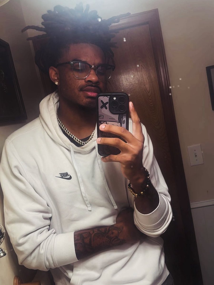 EJ 🎮🥷🏾 tweet media