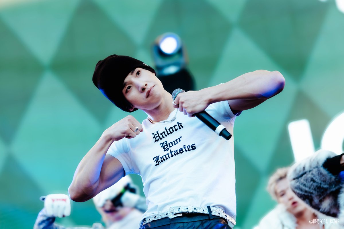 Rebecca Rowe tweet media