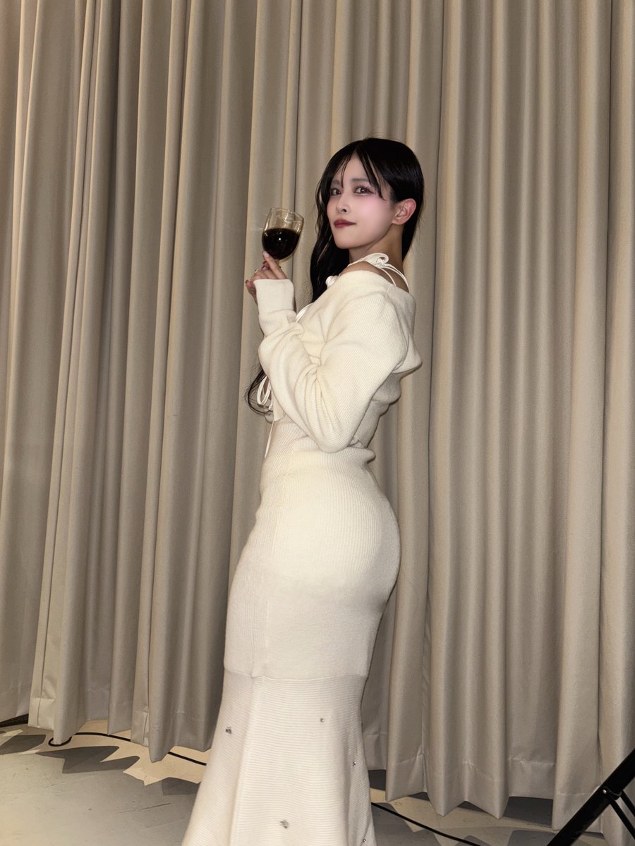 kayoyon213's tweet photo. お姉さんと乾杯したい人リポストしてね♡🥂
#プリュ忘年会2025 https://t.co/gSXOe7IFoo