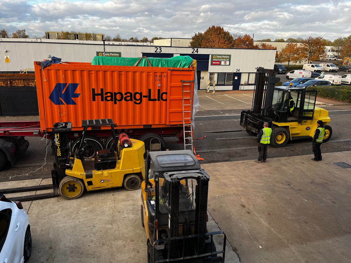 ef_engineering's tweet photo. 🚛 No Job Too Big

We’re problem solvers, challenge takers, and logistics experts, ensuring your display reaches the show floor in perfect condition.

If you have a project that needs expert handling, get in touch 👉 info@ef-engineering.co.uk https://t.co/QeQMjsGBRm
