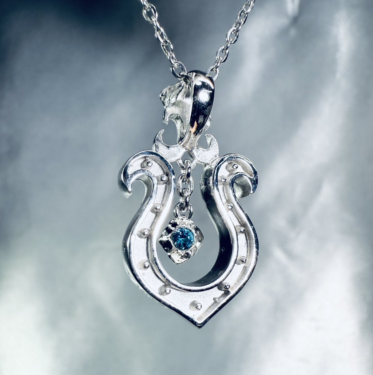 明日は、百合のペンダントとリングの プレゼント🎁の当選者発表です