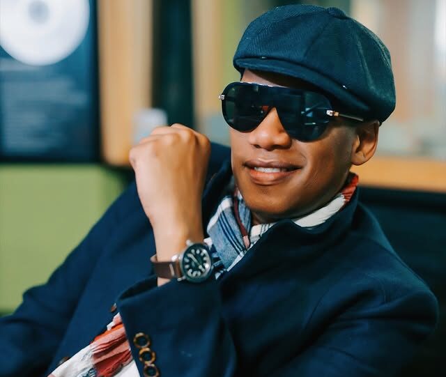 YouthVillageSA's tweet photo. ProVerb Celebrates His Memoir Bagging Best Biography Book Award ----> https://t.co/PjBLGXSGgW #YouthVillage https://t.co/fOELc0s92R