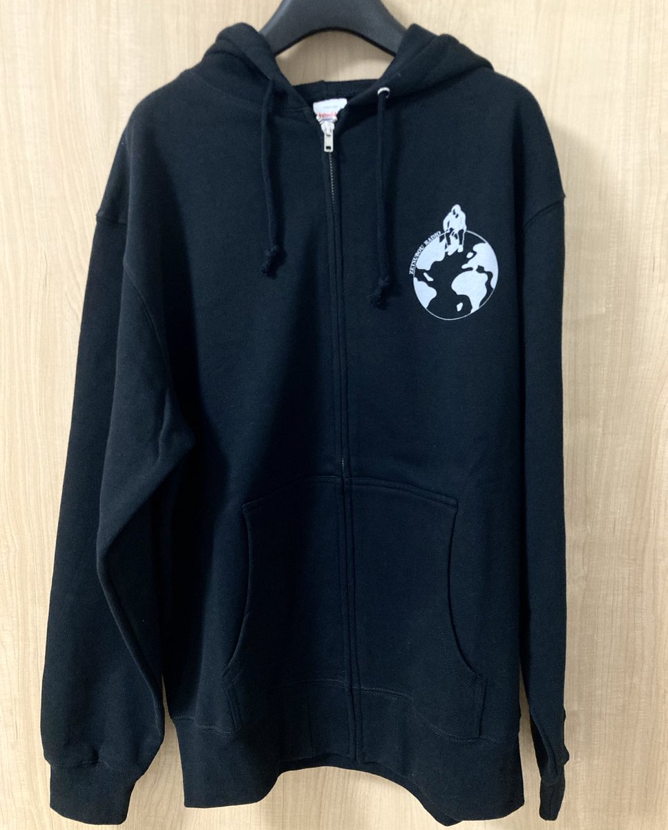 永田敬介の絶望ラジオグッズに黒ジップパーカー（Lサイズのみ）が出て